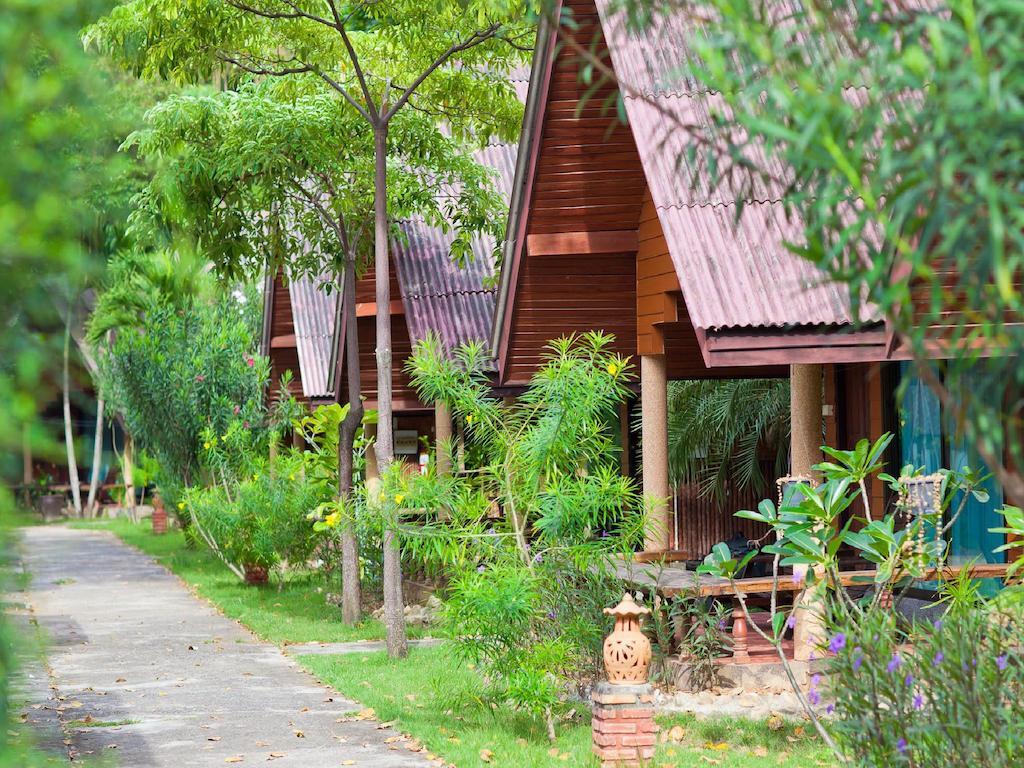 Kaw Kwang Beach Resort - Sha Extra Plus Koh Lanta Exterior photo